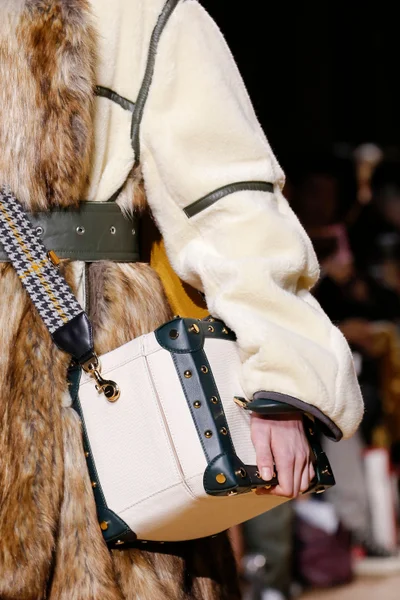 Look 21
